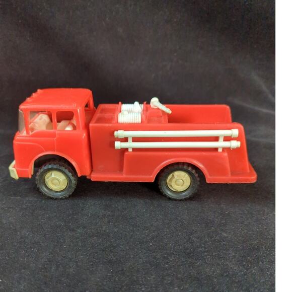 Vintage 1960s Gay Toys Red Plastic Toy Fire Truck Ladder Hoses - Picture 3 of 7